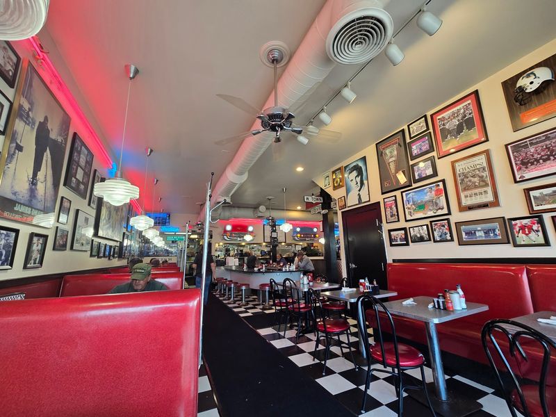 Tommy's Diner