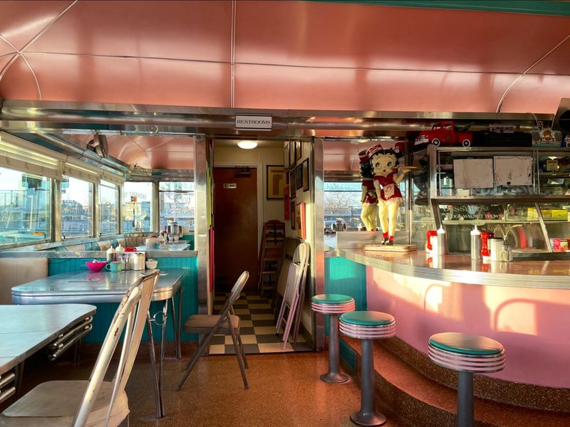 Kelly's Diner