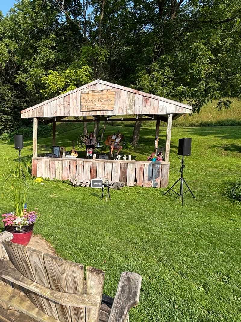 Live Music Under The Open Barn