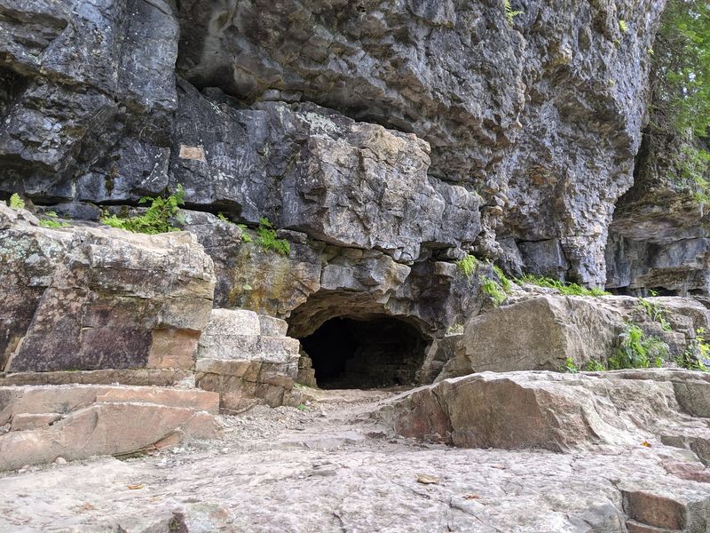 Caves You Can Actually Crawl Into