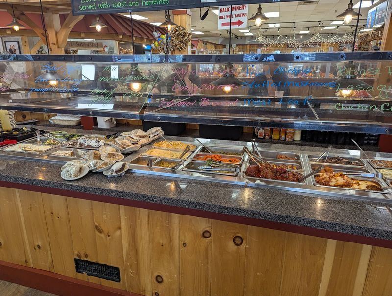 A Buffet That Built Its Own Fan Club