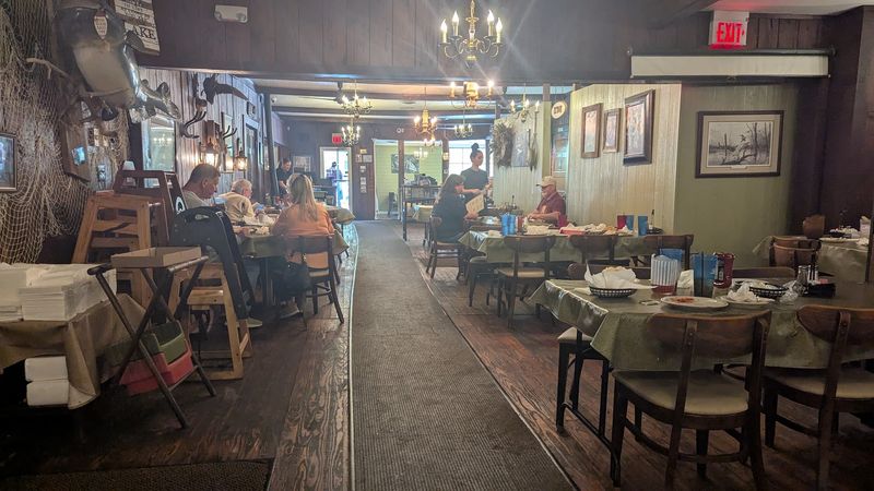A Grocery Store That Became A Tennessee Institution