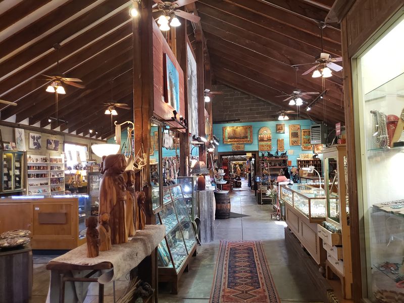 Eight Thousand Square Feet Of Pure Browsing Territory
