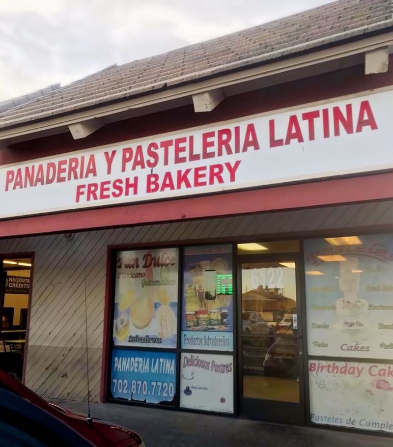 A West Charleston Storefront That Smells Like Sunday Morning