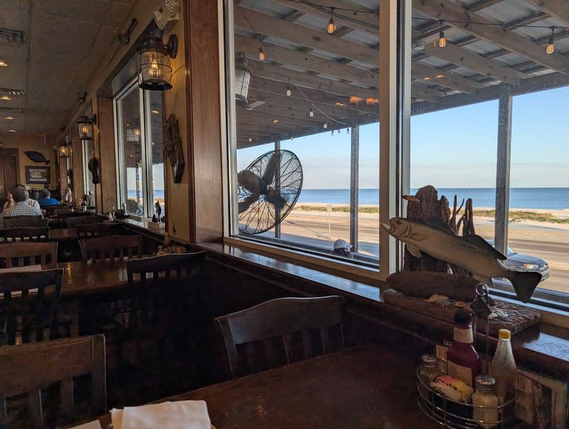 A Seafood House Facing The Gulf In Harrison County
