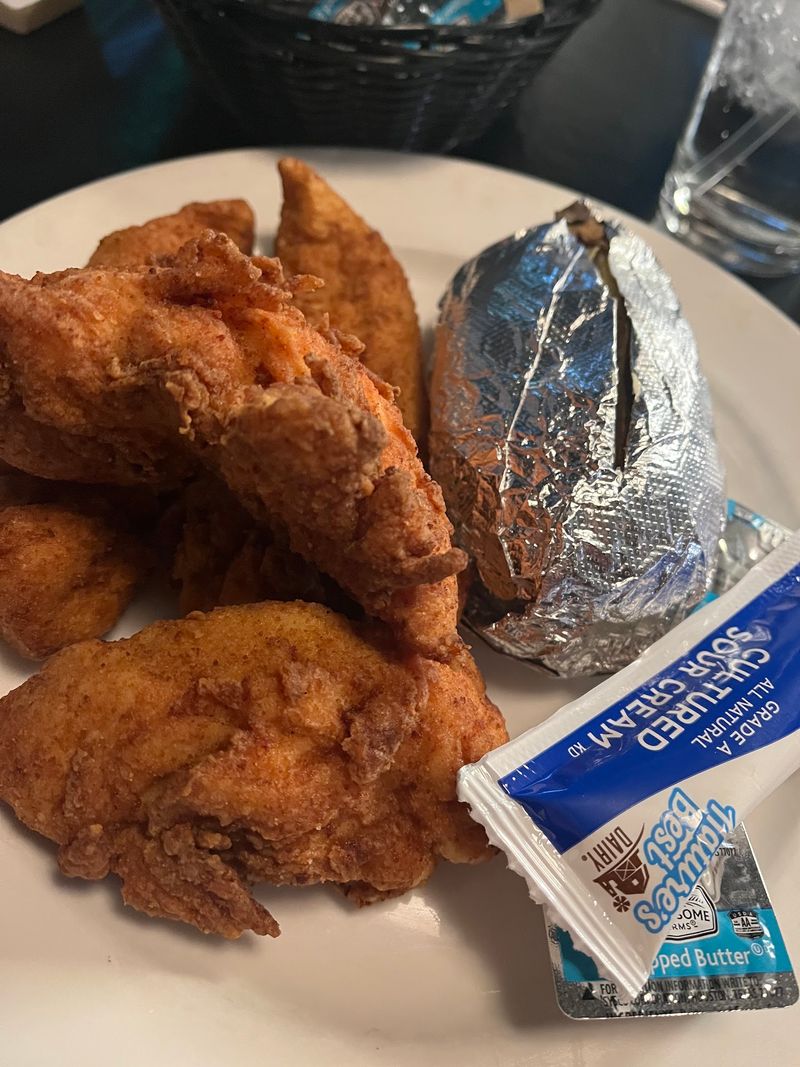 Friday Night Fried Chicken Is The Main Event