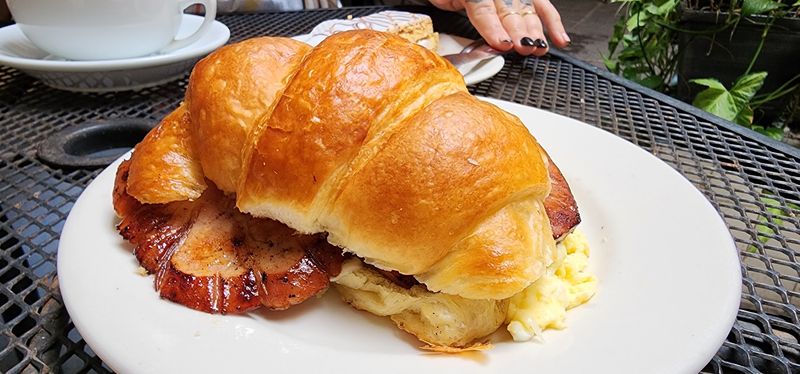 Croissants That Draw The Biggest Crowd