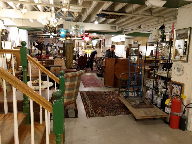 Five Floors Of Browsing That Feel Like A Whole City Block