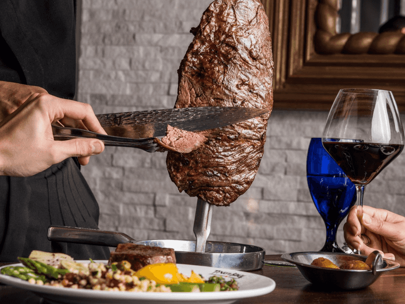 The Tableside Carving Tradition That Never Slows Down