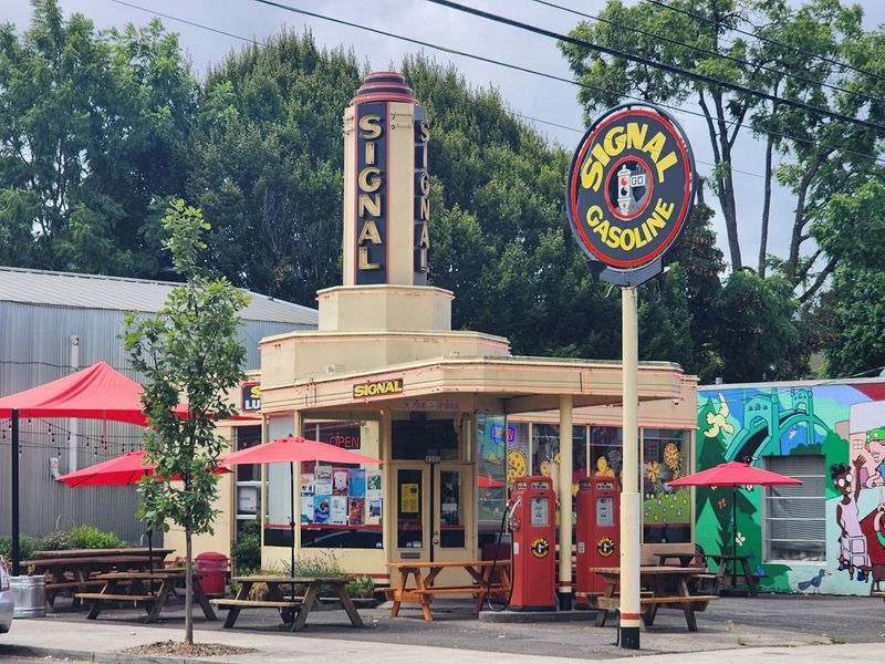 A Gas Station That Traded Fuel For Flavor