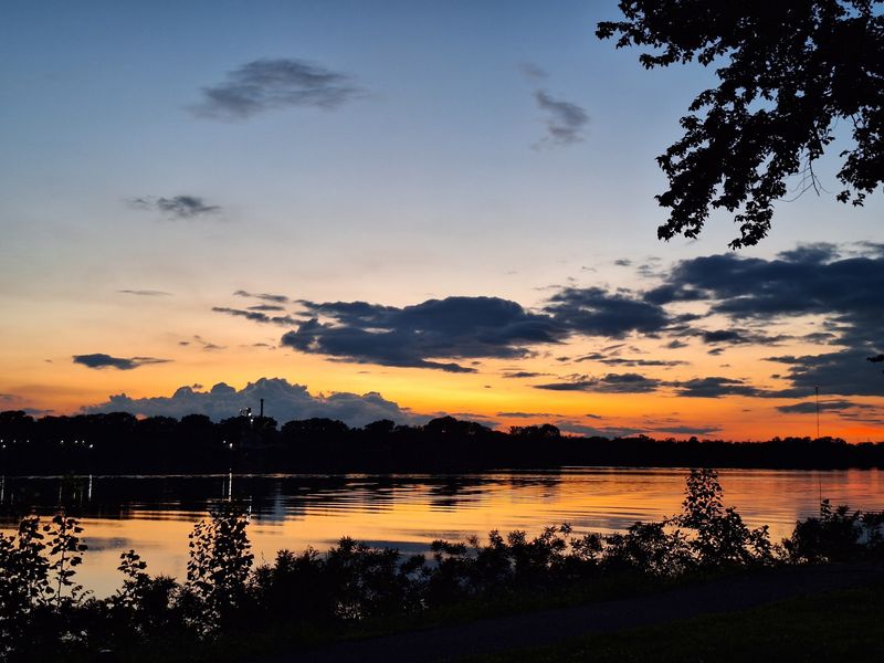Sunsets On The Ohio