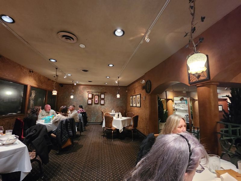 A Dining Room That Feels Like Old-School Italy