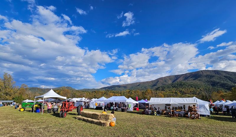 Sixteen Acres Of Autumn Shopping
