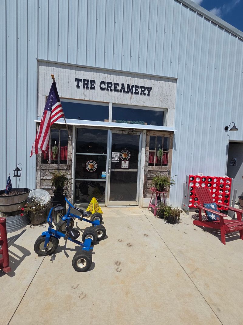 A Working Dairy at the End of Wilhoit Road