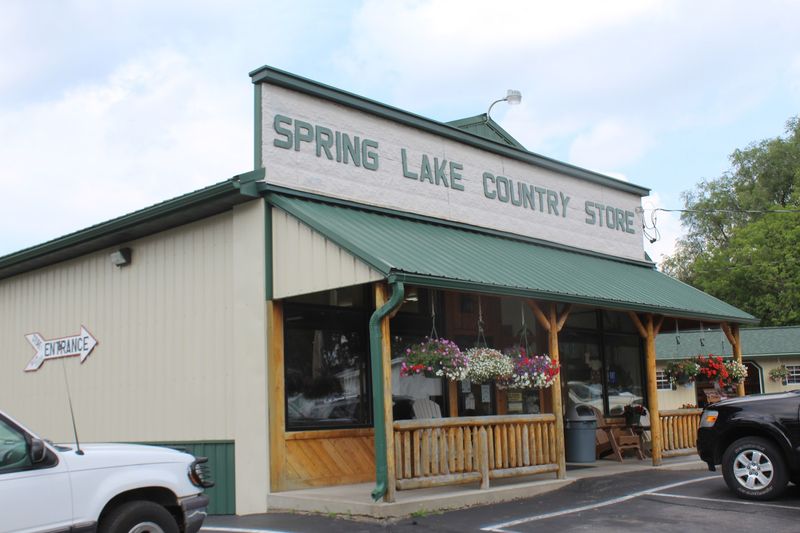 A Country Stop That Feels Like A Small-Town Time Machine