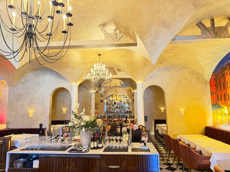 A Downtown Spot That Feels Like A Trip To Naples
