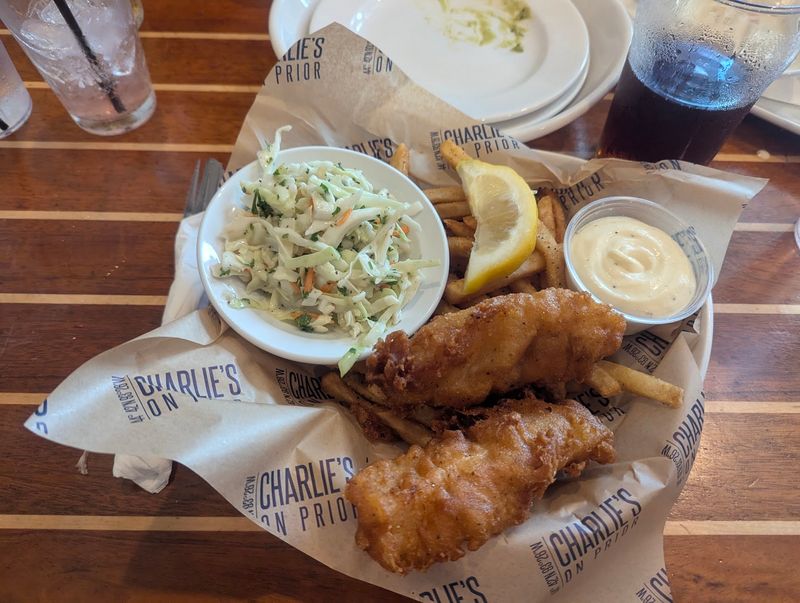 Walleye And Seafood That Earn The Lakeside Address