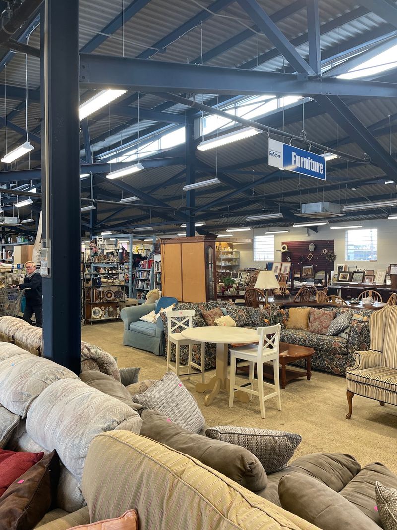 Habitat for Humanity ReStore - Chattanooga