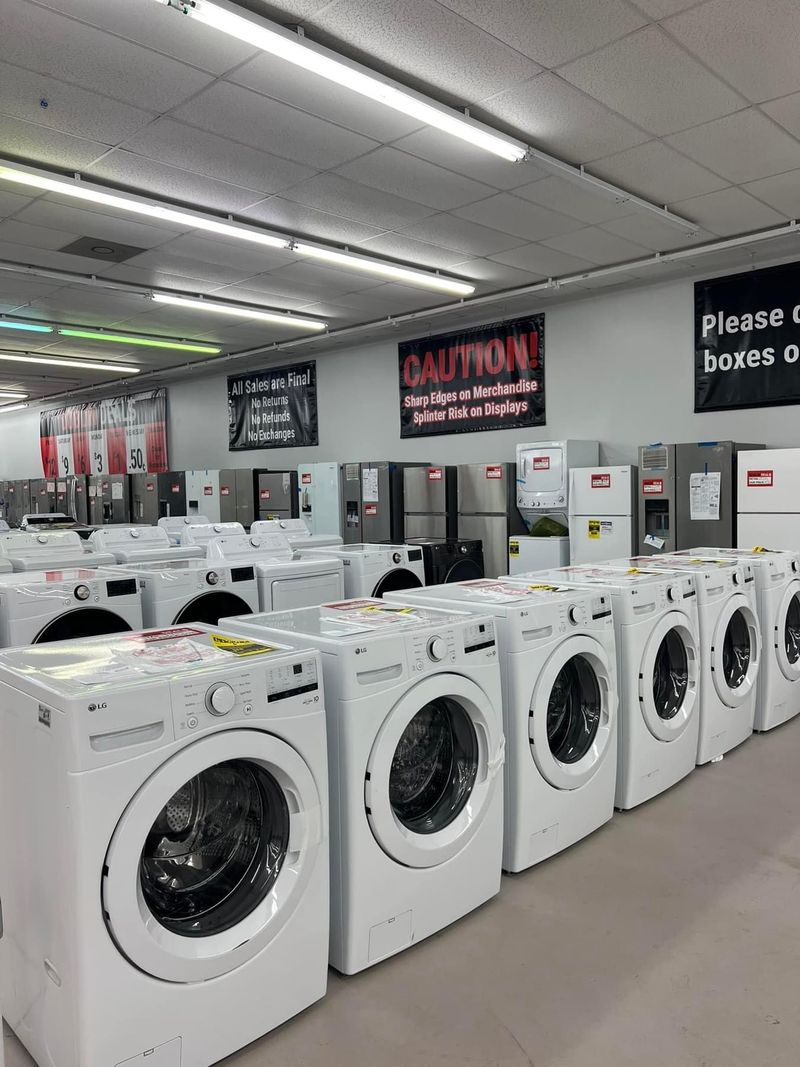 Appliances Line The Walls For Bigger Budgets