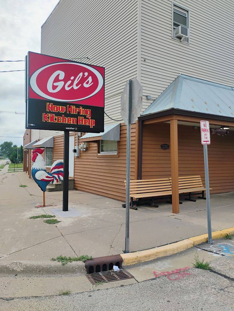 Gil's Supper Club