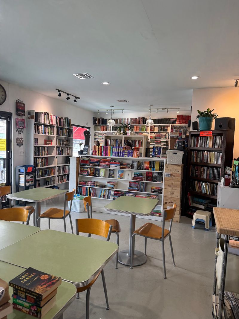 Benefits Of Shopping At Large Scale Bookstores
