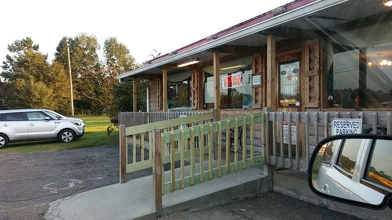 Rayner's Seafood House - US Highway 49, Hattiesburg