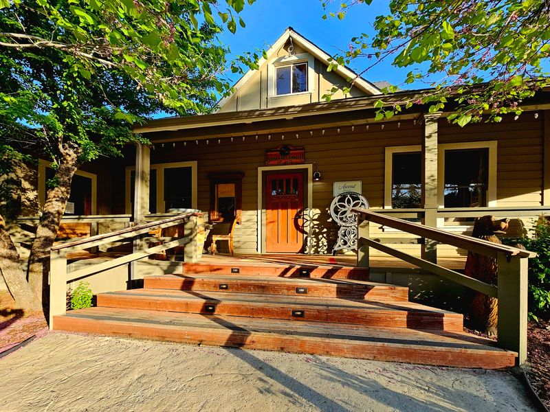 Oakhurst, California