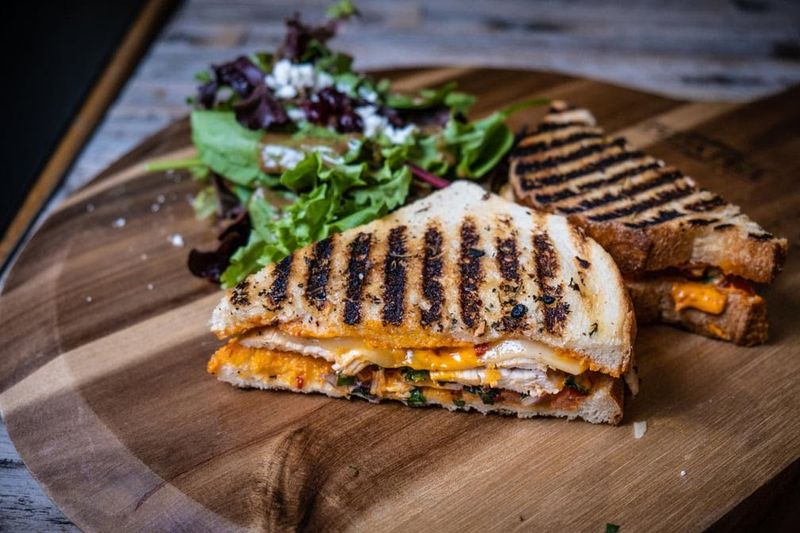 Walden's Coffeehouse - Breakfast & Coffee in Reno