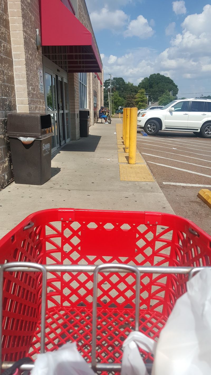 Strategies To Maximize Grocery Cart Space