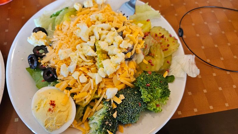 A Salad Bar That Keeps Surprising