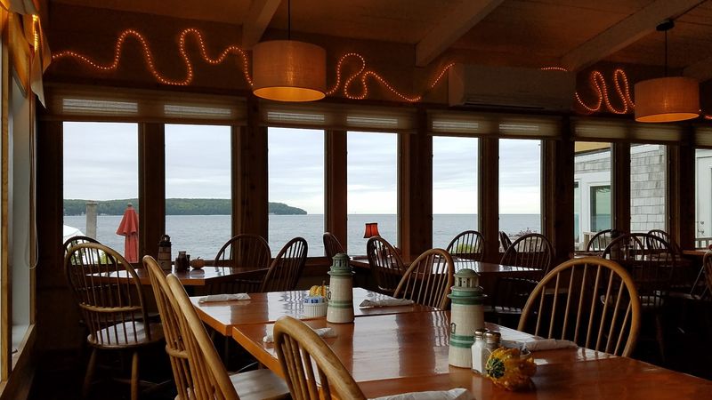 Shoreline Restaurant