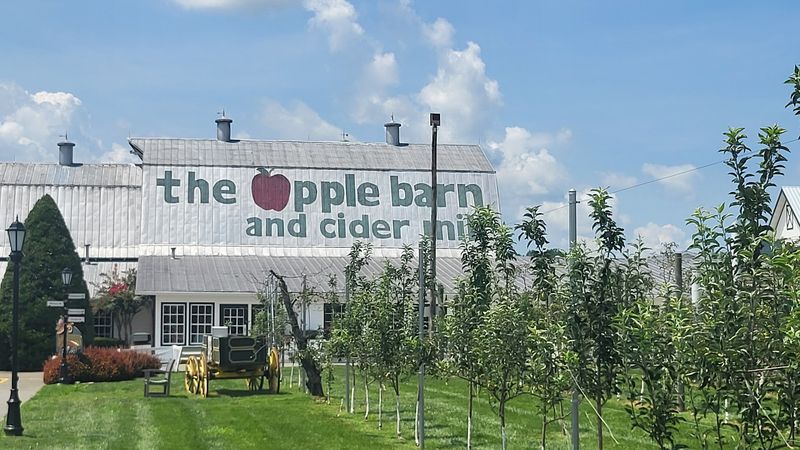 The Apple Barn & Cider Mill, Sevierville, TN