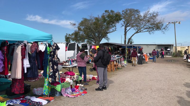 Hundreds Of Stalls, Endless Surprises