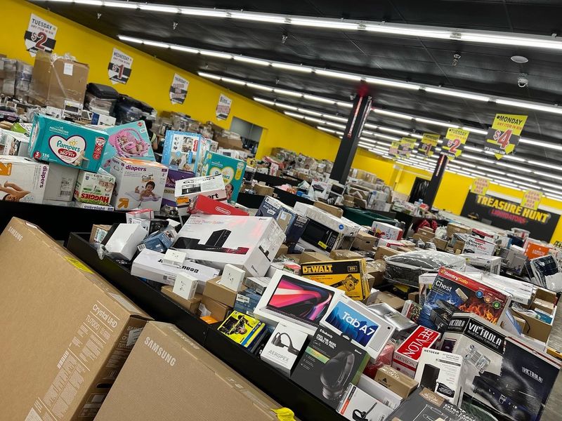 Electronics Finds That Beat Online Pricing