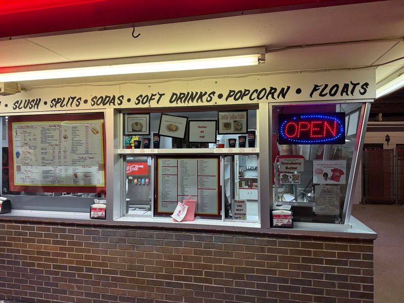 Footlong Hot Dogs Hold Their Own