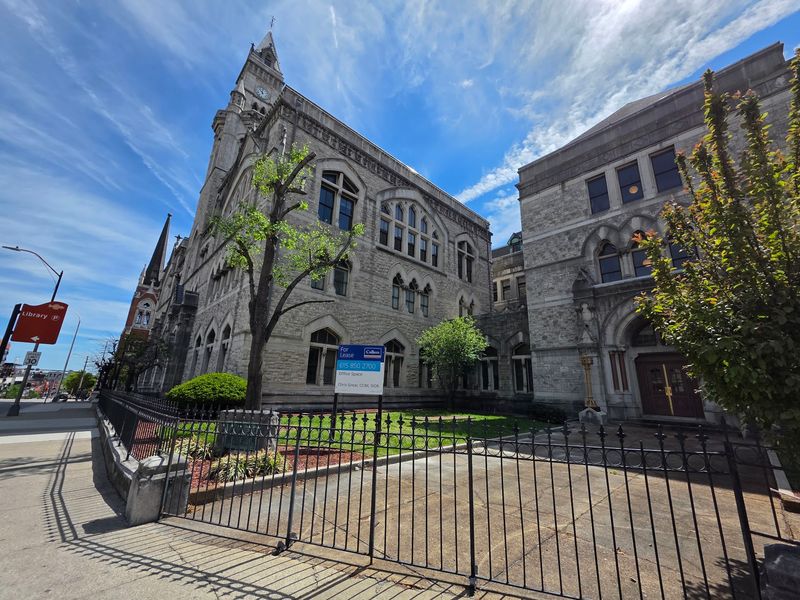 Free Entry, Drop-In Tours, and Drive Times