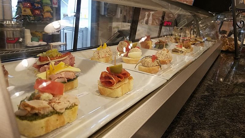 Ogi Deli - Bar & Pintxos