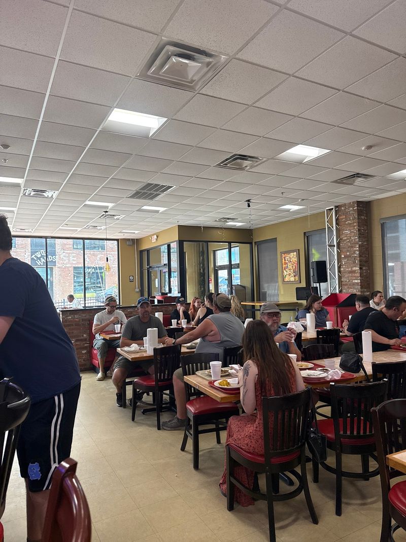 The Dining Room Hum and the Regulars Who Fill It