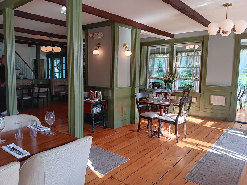 Aster & Rose Restaurant