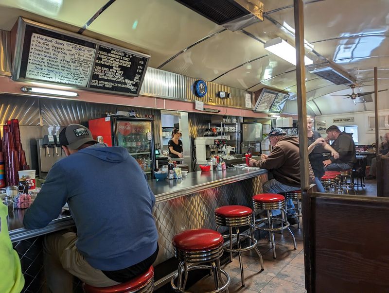 Lou Roc's Diner
