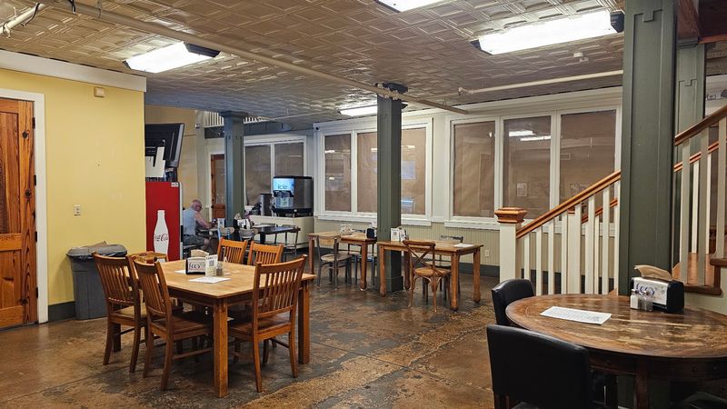 Lee’s Coffee & Tea