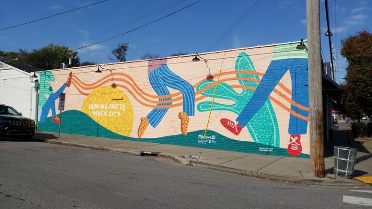 This Walkable Tennessee Street Is Lined With Murals, And Seeing Them All Costs Nothing