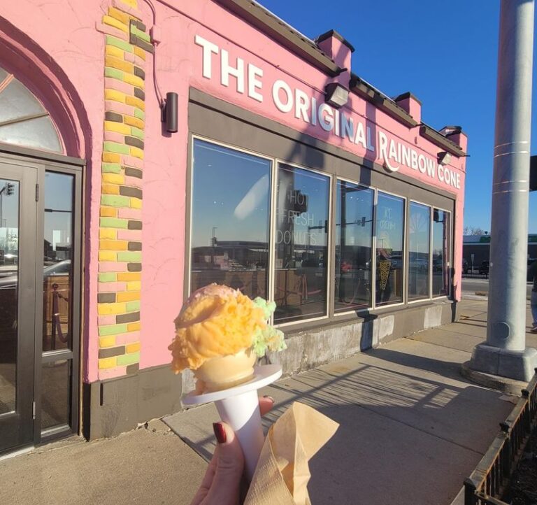Order 1 Cone At This Chicago, Illinois Stand And 5 Ice Cream Flavors Come Stacked