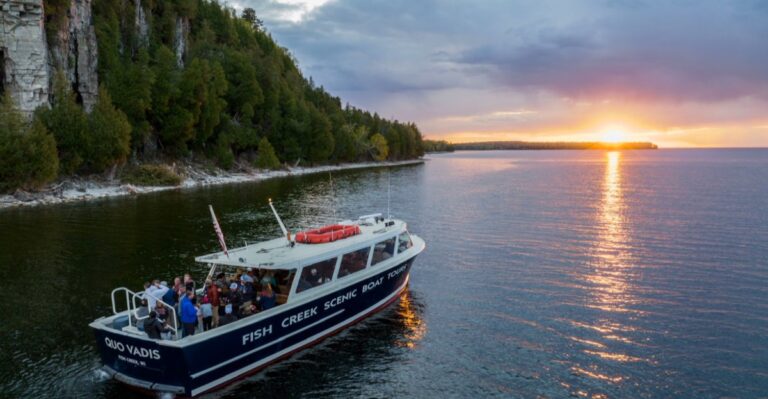 The Wisconsin Scenic Boat Ride That Shows Off Fall Colors From The Water