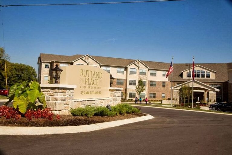 9 Tennessee Towns Where Retirees Stretch A Social Security Check Further Than Expected