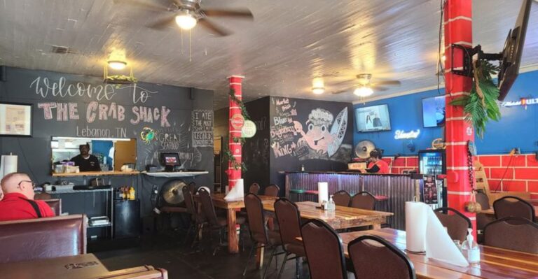 This Tennessee Seafood Spot Serves All-You-Can-Eat Crab Legs Worth Planning Dinner Around