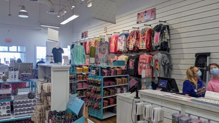We Rounded Up 6 Tennessee Outlet Malls Where $50 Fills More Bags Than You’d Expect