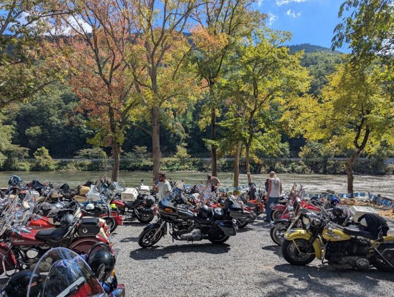 Riders Plan Whole Routes Around This Tennessee Riverfront Hangout, And Families Fit Right In