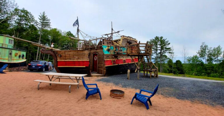 This One-Of-A-Kind Wisconsin Cabin Lets You Sleep Inside A Pirate Ship