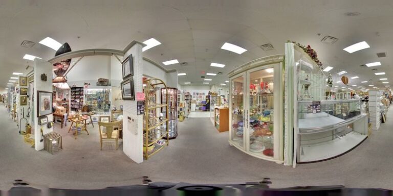 This Nevada Antique Mall Holds 100 Dealer Booths And Costs Nothing To Wander